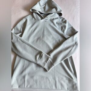 Lululemon men’s lightweight hoodie